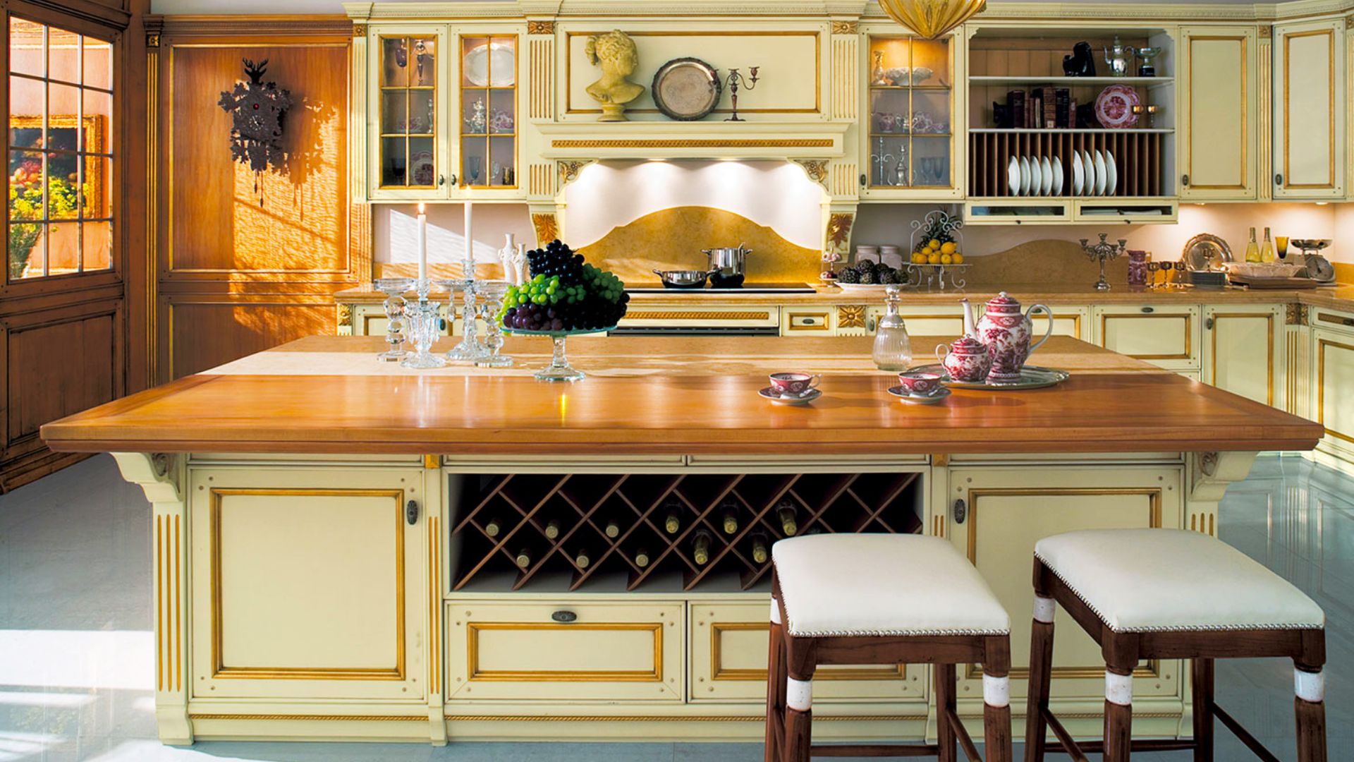 What Are the Key Elements of an Italian Kitchen Design