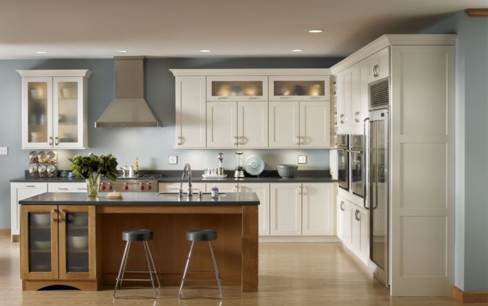 What Is Cabinet Refacing?