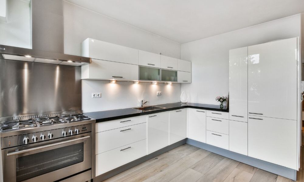 How to Decide if an L Shaped Modular Kitchen Fits Your Space